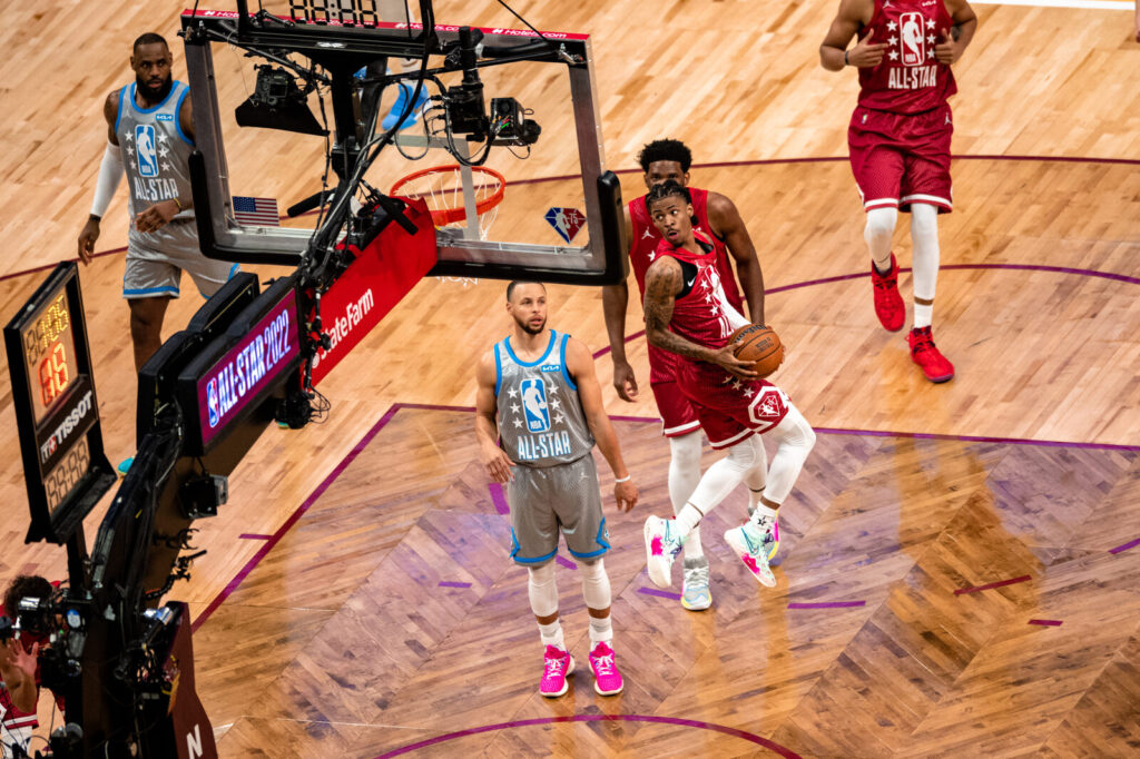 Ja Morant em ação de jogo na NBA