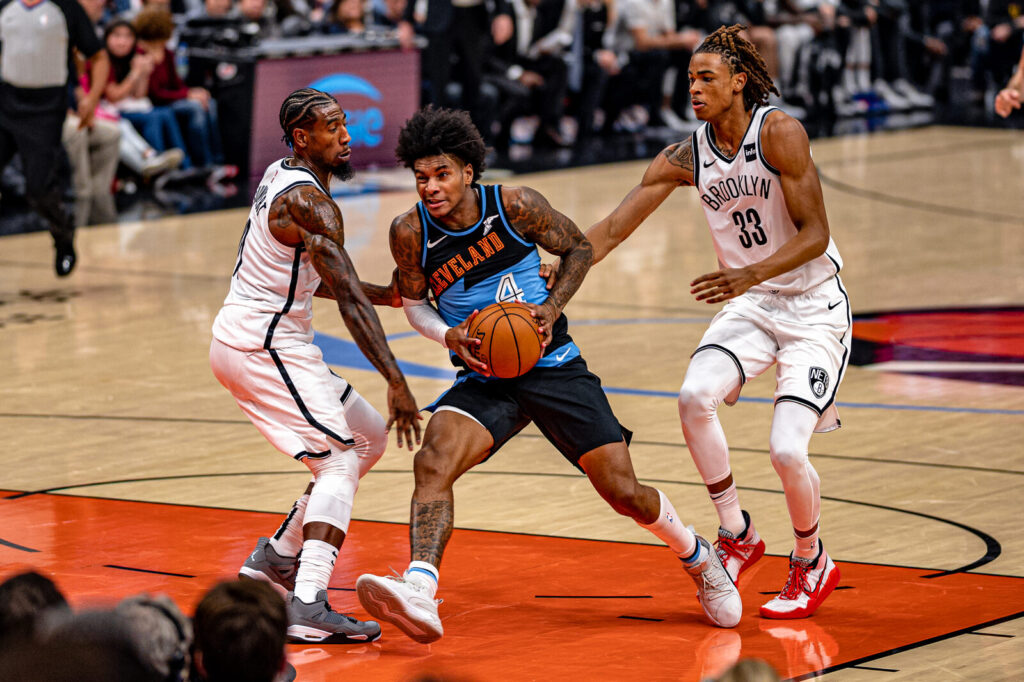 Nets acertam com Randle, Bulls ficam com Claxton e a troca de quatro times que bancou a permanência de Dosunmu nos Wolves