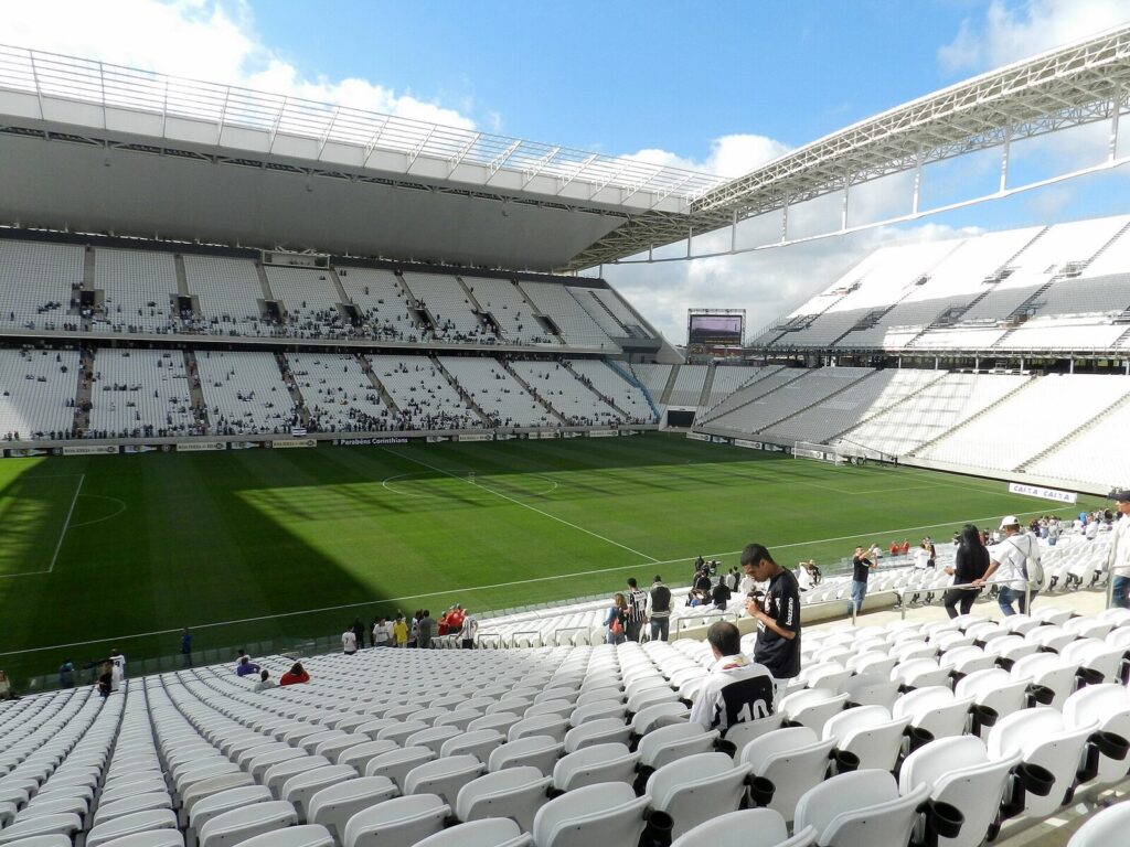 Vista interna da Arena Corinthians, palco do jogo de volta contra o Internacional pelas oitavas da Copa do Brasil (Foto de arquivo: Arena Corinthians, 2014.)