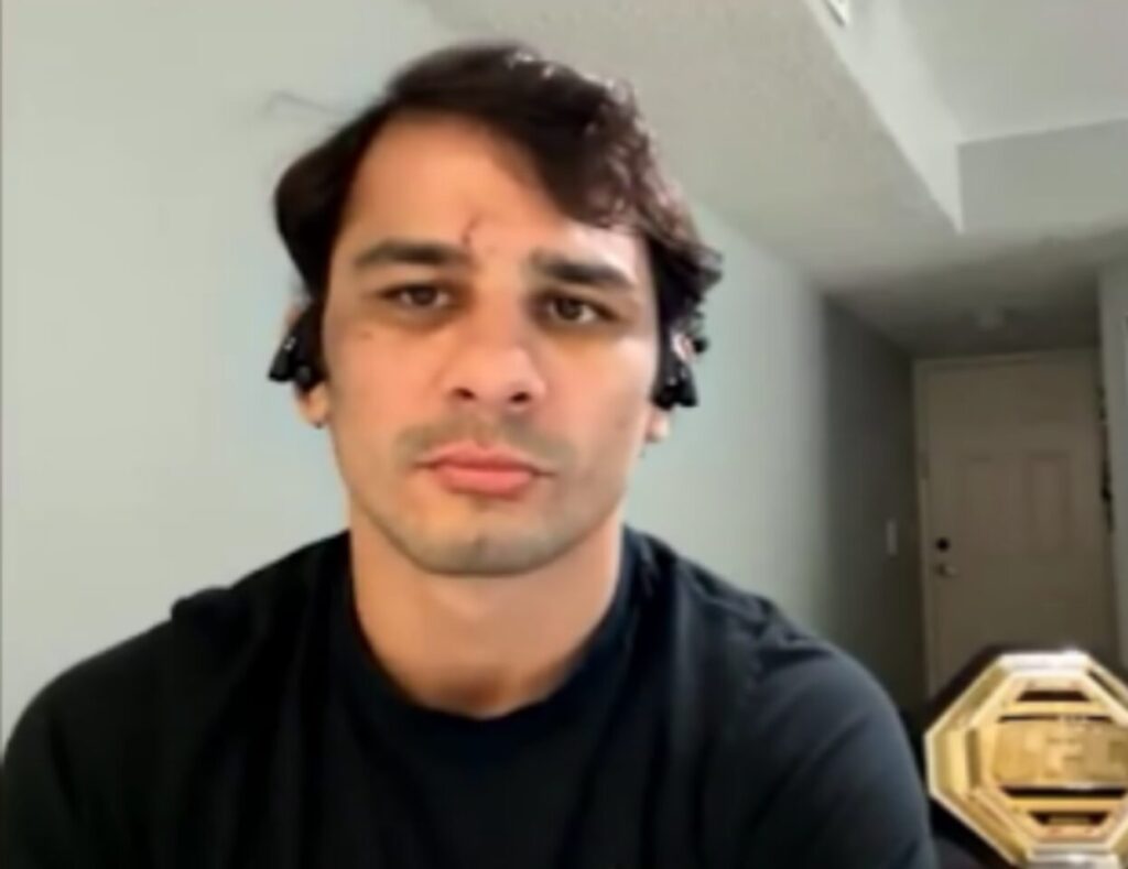 Alexandre Pantoja em entrevista, foto de arquivo de 2023 (Foto de arquivo: Alexandre Pantoja em entrevista de 2023, não do confronto relembrado.)