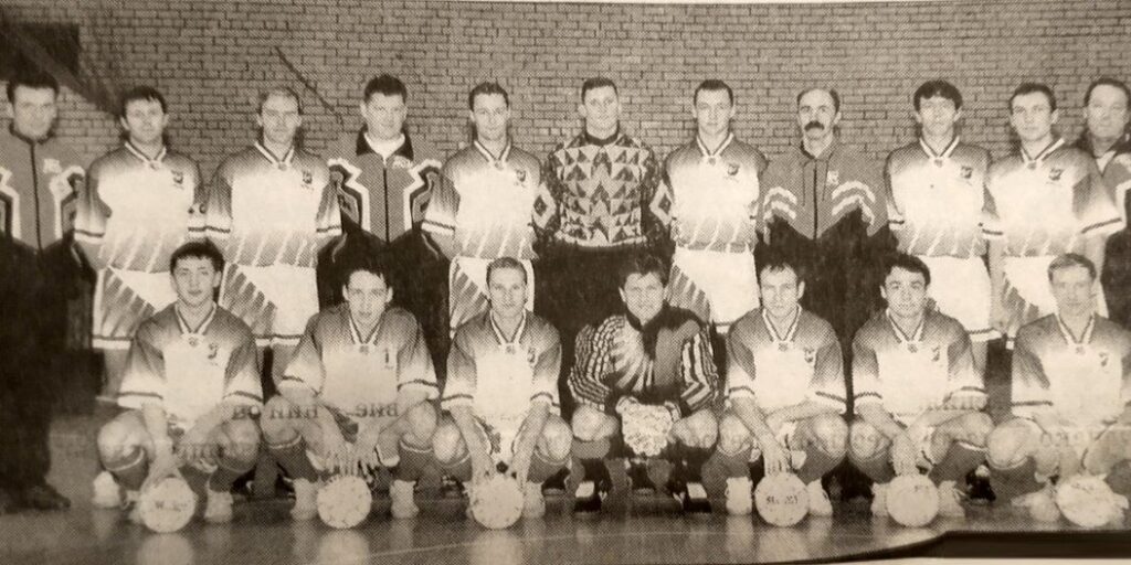 Foto de arquivo: seleção histórica da Letônia de futsal, 1992, usada apenas como imagem ilustrativa do esporte (Foto de arquivo: seleção histórica da Letônia de futsal, 1992, usada apenas como imagem ilustrativa do esporte.)